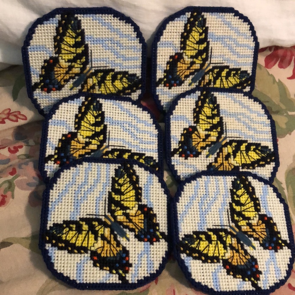 Vintage MONARCH BUTTERFLY Needlepoint in Clouds on Felt COASTER Set-of-6 4”x4” - Picture 10 of 16